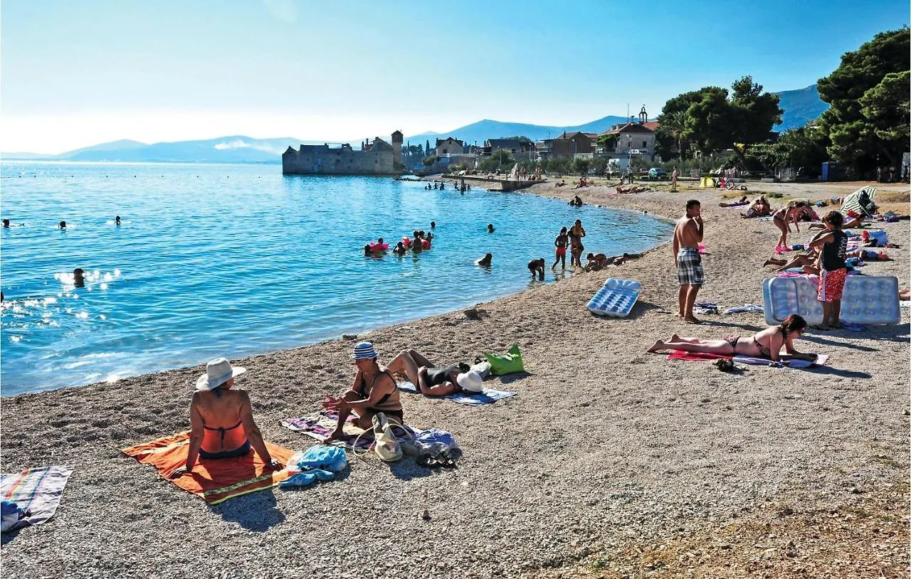 Lovely Apartment In Kastel Gomilica With Kitchen Kastela